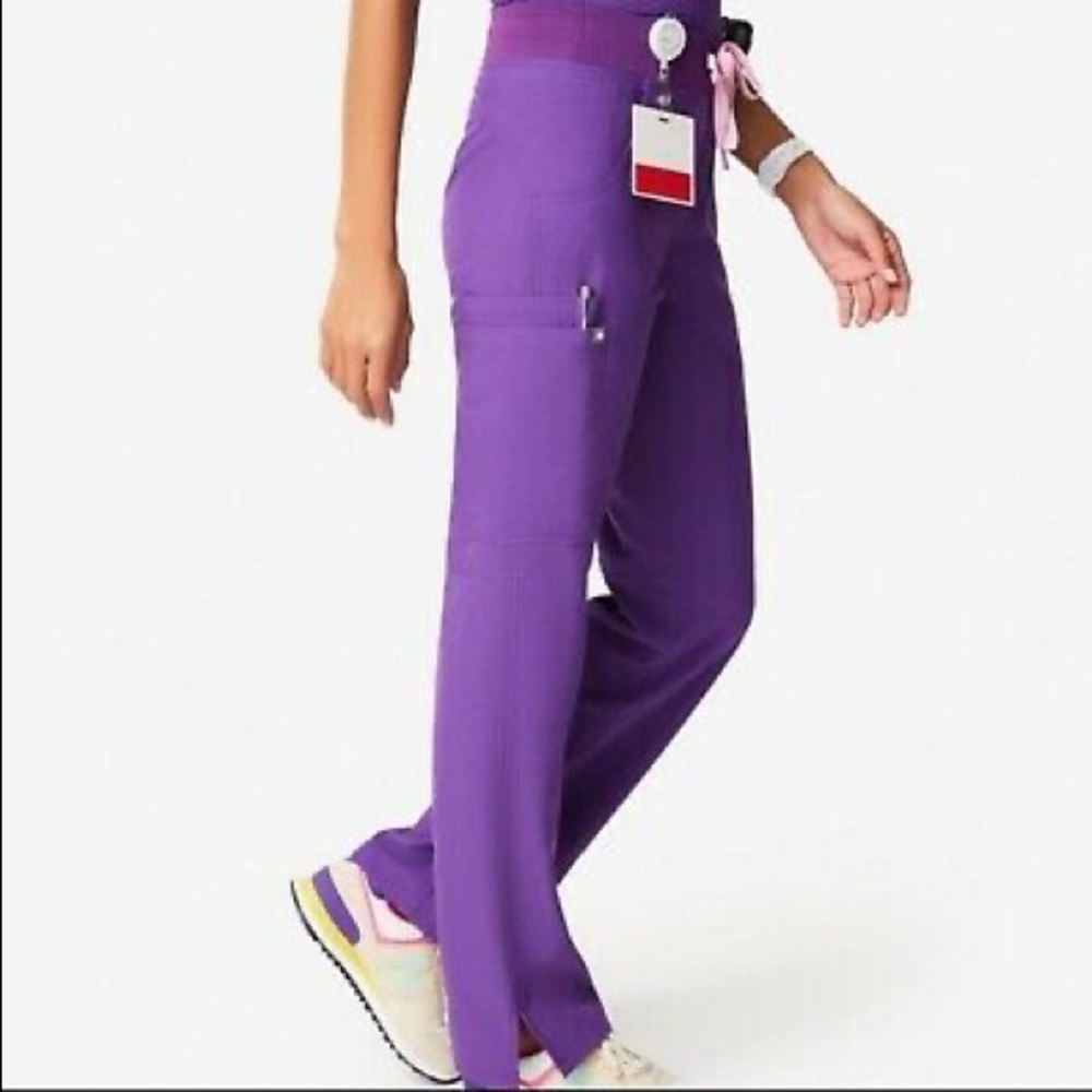 FIGS Ultra Violet KADE size S